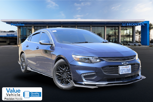2016 Chevrolet Malibu LT FWD photo