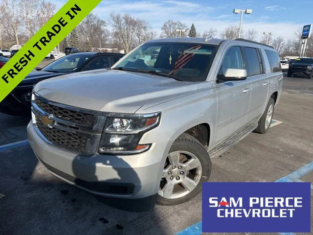 2016 Chevrolet Suburban LS 4WD photo