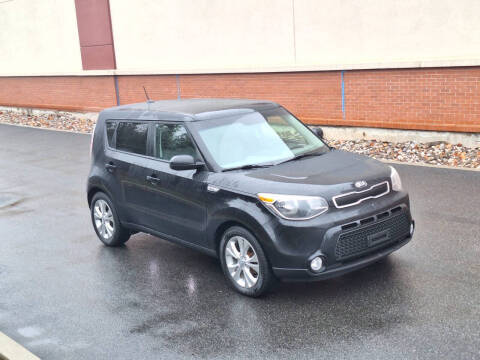 2016 Kia Soul + FWD photo