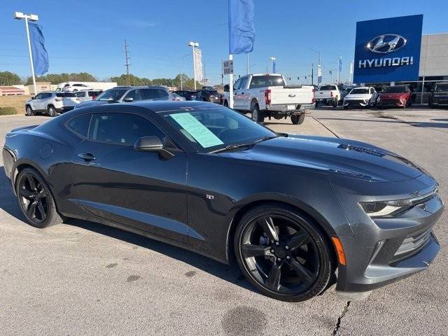 2016 Chevrolet Camaro 2LT RWD photo