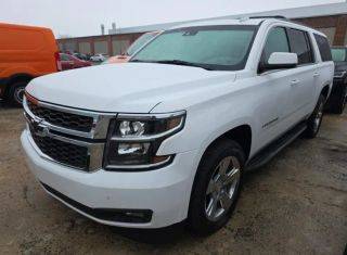 2016 Chevrolet Suburban LT 4WD photo