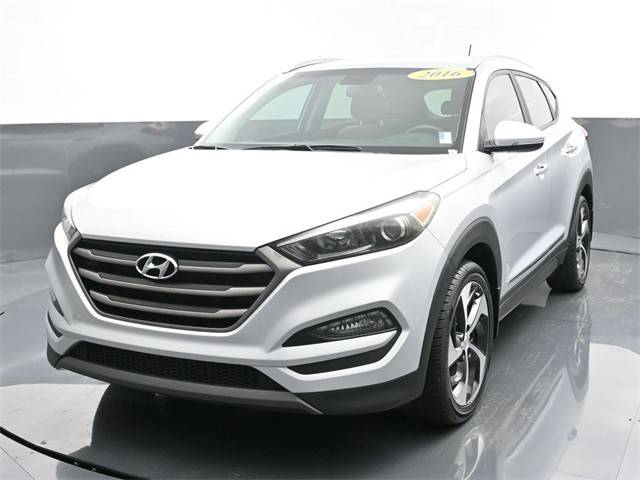 2016 Hyundai Tucson Sport FWD photo