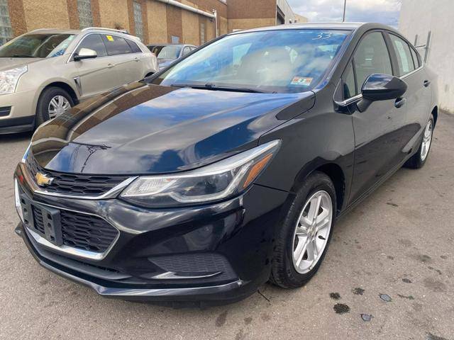 2016 Chevrolet Cruze LT FWD photo