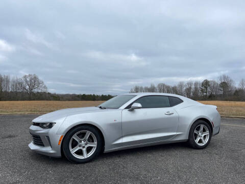 2016 Chevrolet Camaro 1LT RWD photo