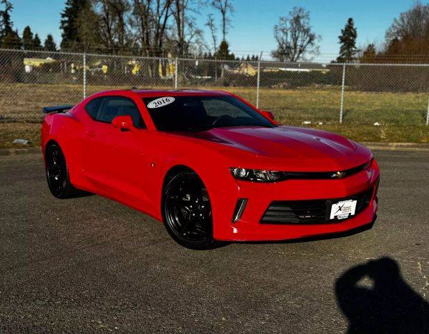 2016 Chevrolet Camaro 1LT RWD photo