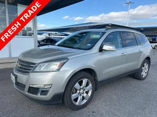 2016 Chevrolet Traverse LT FWD photo