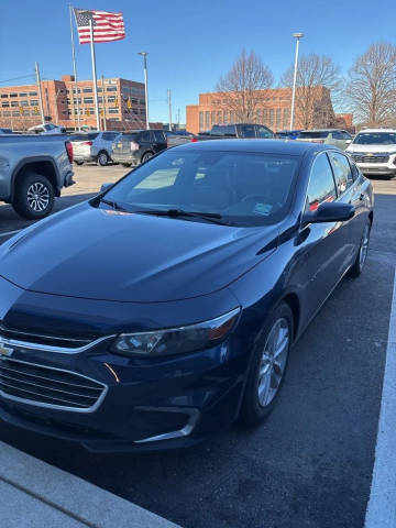 2016 Chevrolet Malibu LT FWD photo