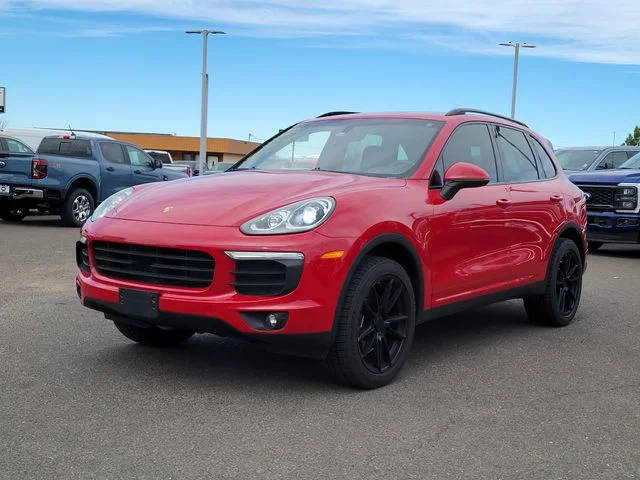 2016 Porsche Cayenne  AWD photo