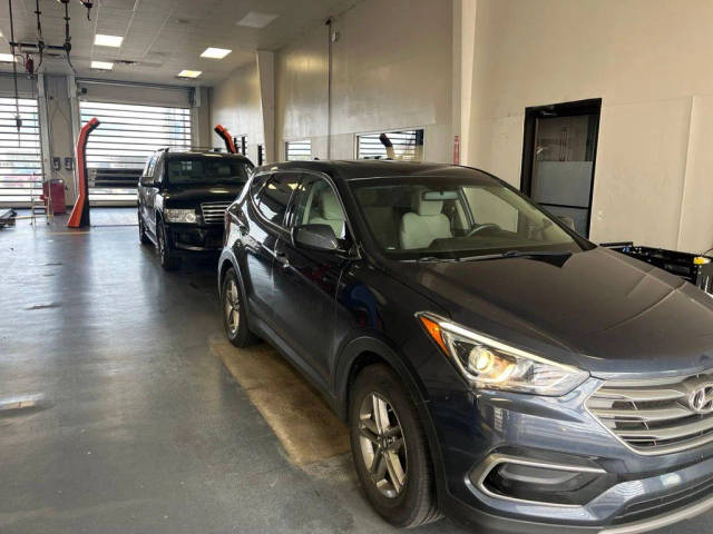 2017 Hyundai Santa Fe Sport 2.4L FWD photo