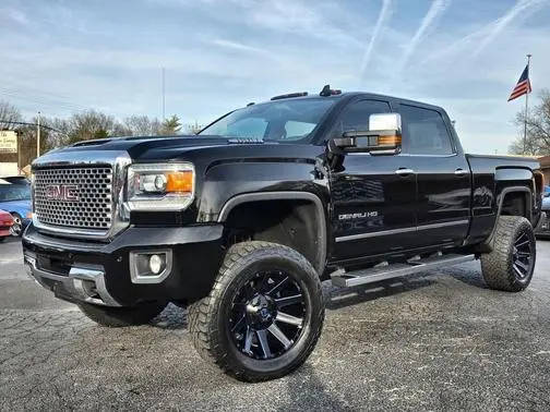 2016 GMC Sierra 2500HD Denali 4WD photo