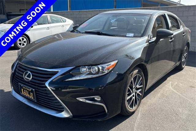 2016 Lexus ES  FWD photo