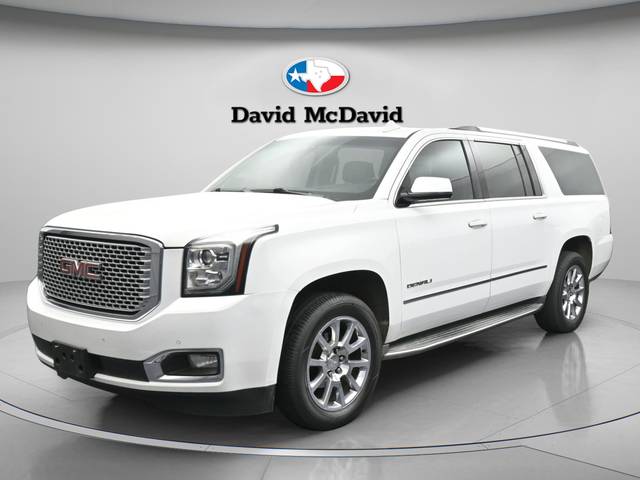 2016 GMC Yukon XL Denali RWD photo