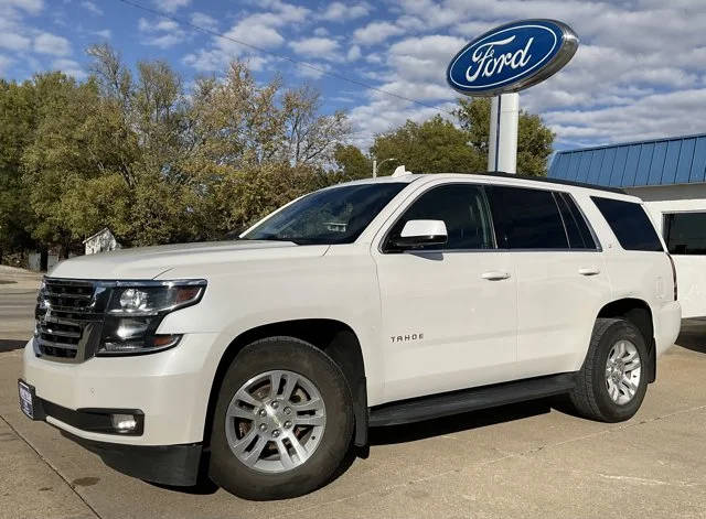 2016 Chevrolet Tahoe LT 4WD photo