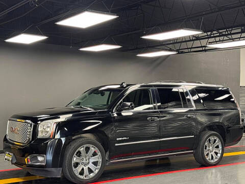 2016 GMC Yukon XL Denali 4WD photo