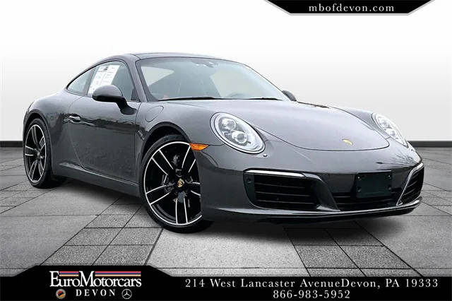 2017 Porsche 911 Carrera RWD photo