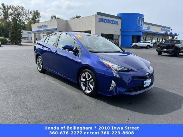 2016 Toyota Prius Four Touring FWD photo