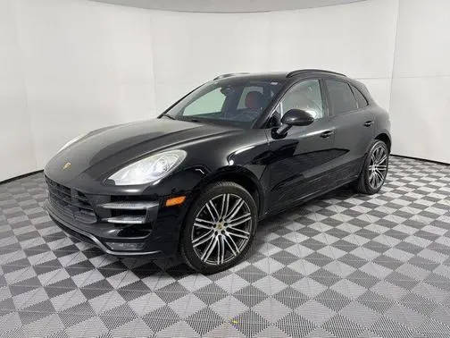 2017 Porsche Macan Turbo AWD photo