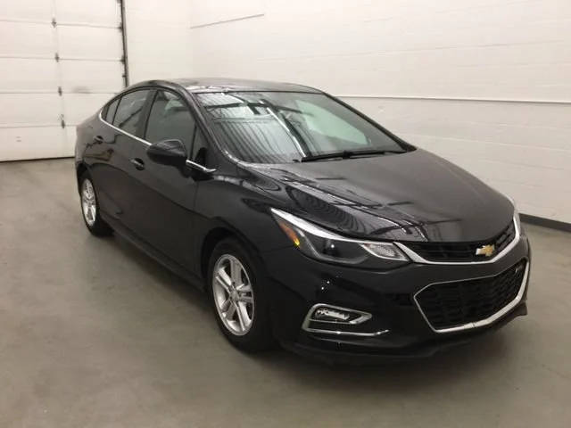 2016 Chevrolet Cruze LT FWD photo