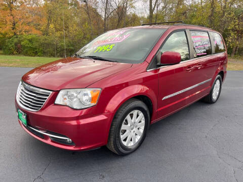 2015 Chrysler Town and Country Touring FWD photo