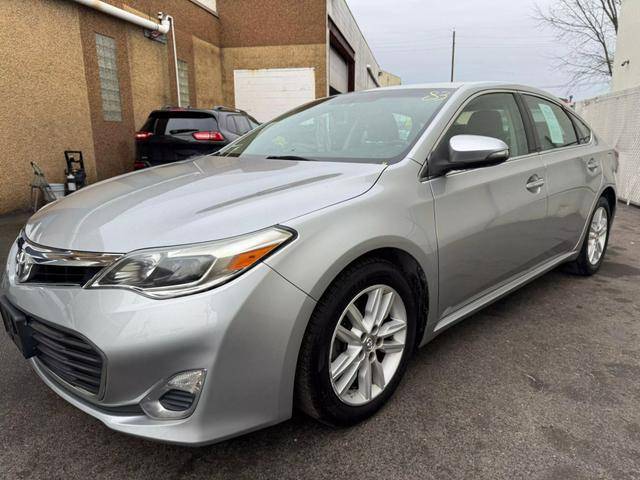 2015 Toyota Avalon XLE FWD photo