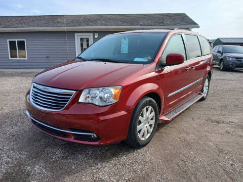 2015 Chrysler Town and Country Touring FWD photo