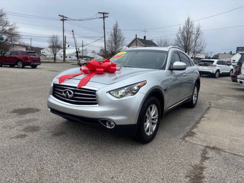 2016 Infiniti QX70  AWD photo