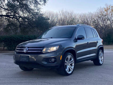 2016 Volkswagen Tiguan SEL FWD photo