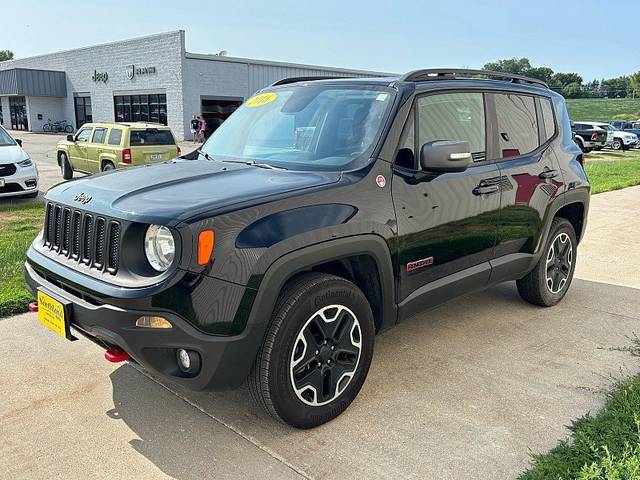 2016 Jeep Renegade Trailhawk 4WD photo