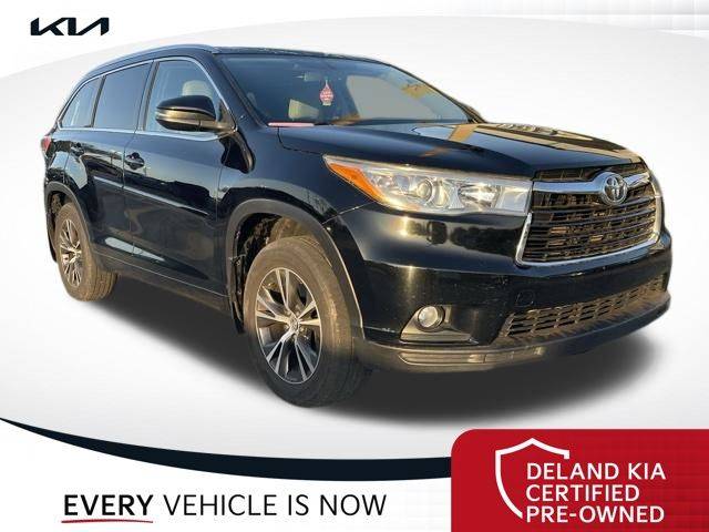 2016 Toyota Highlander XLE AWD photo