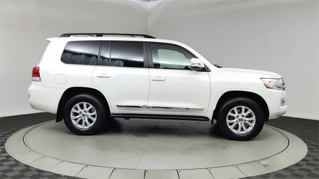 2016 Toyota Land Cruiser  4WD photo