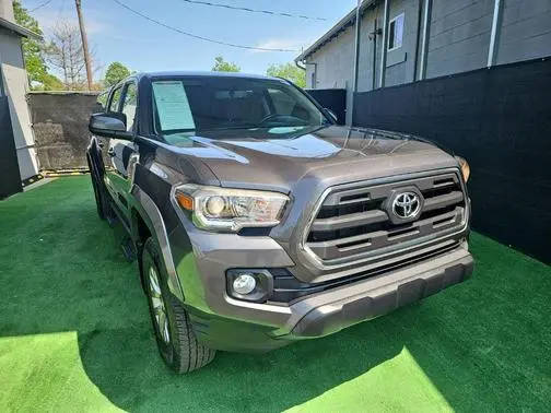 2016 Toyota Tacoma SR5 4WD photo