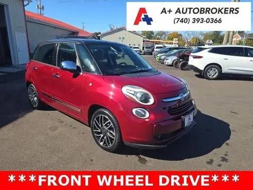 2016 FIAT 500L Lounge FWD photo