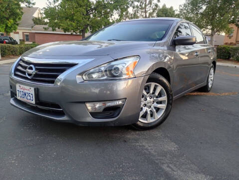 2015 Nissan Altima 2.5 S FWD photo
