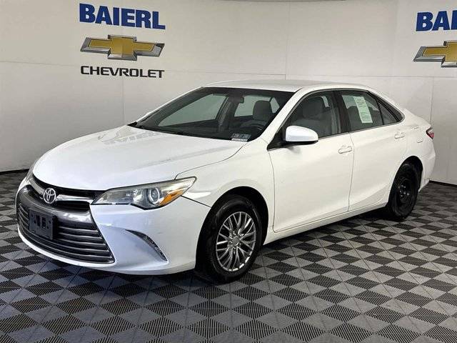 2016 Toyota Camry LE FWD photo