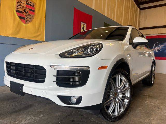 2016 Porsche Cayenne S AWD photo