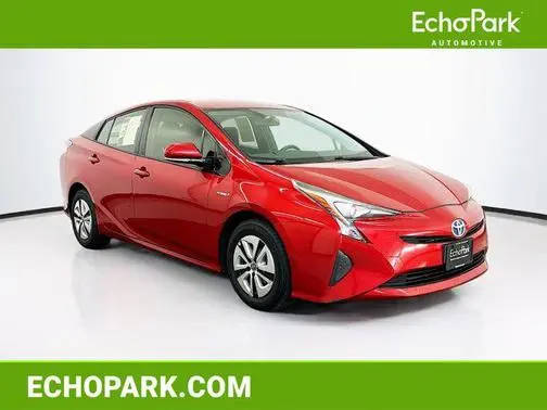 2016 Toyota Prius Three FWD photo