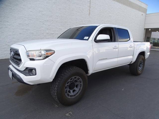 2016 Toyota Tacoma SR5 RWD photo