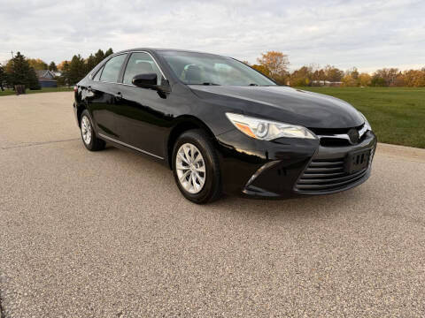 2016 Toyota Camry LE FWD photo