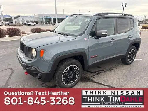 2016 Jeep Renegade Trailhawk 4WD photo