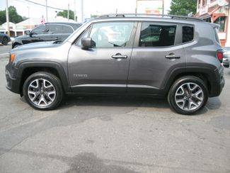 2016 Jeep Renegade Latitude 4WD photo