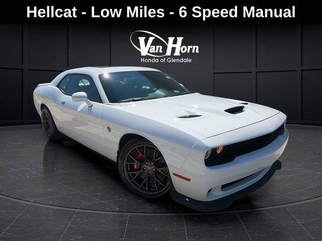 2016 Dodge Challenger SRT Hellcat RWD photo