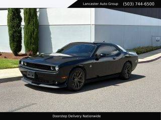 2016 Dodge Challenger R/T Scat Pack RWD photo
