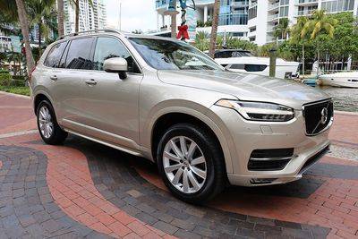 2016 Volvo XC90 T6 Momentum AWD photo