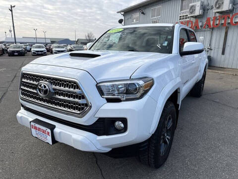 2016 Toyota Tacoma TRD Sport 4WD photo