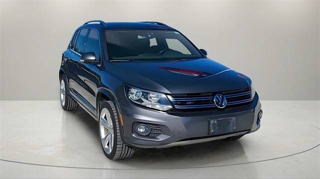 2016 Volkswagen Tiguan R-Line FWD photo