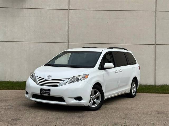 2016 Toyota Sienna LE FWD photo