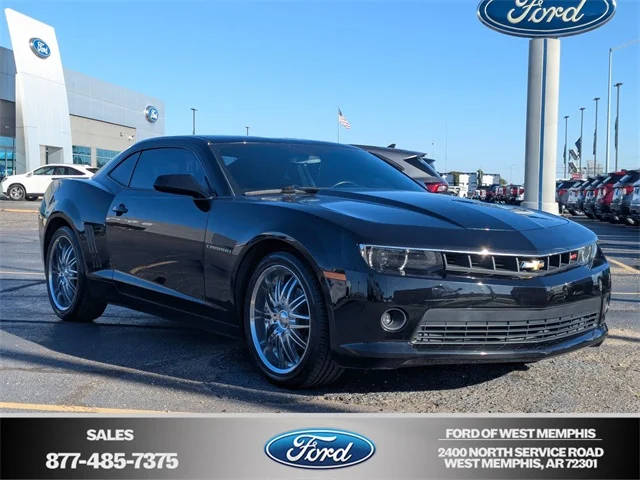 2015 Chevrolet Camaro LT RWD photo