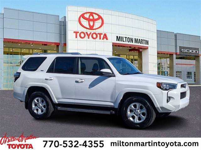 2016 Toyota 4Runner SR5 RWD photo