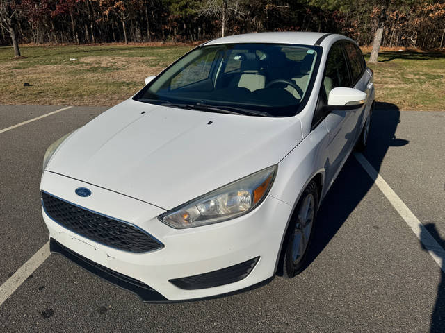 2015 Ford Focus SE FWD photo