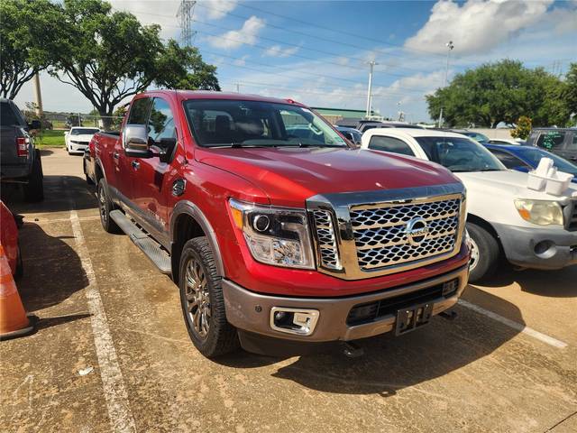 2016 Nissan Titan XD Platinum Reserve RWD photo